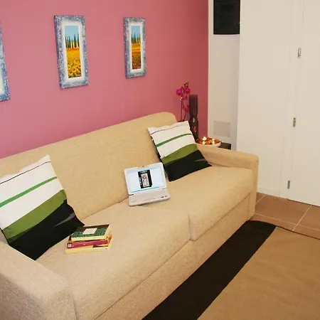 Opera Apart Otel Rimini